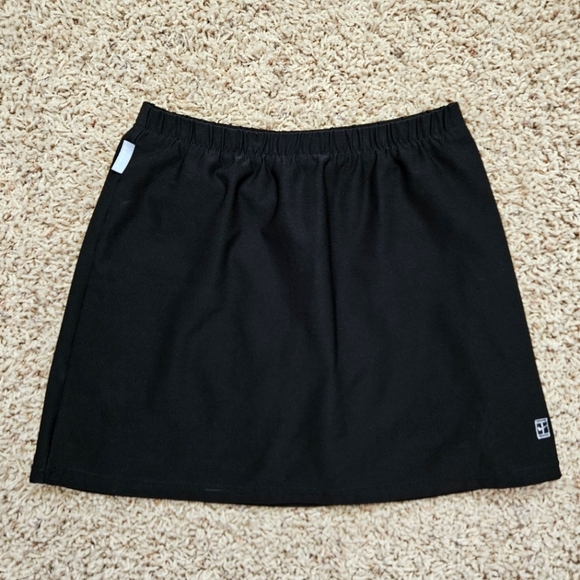 Nike Dresses & Skirts - Women's Vintage Black Nike Tennis Court Skirt With Built In Shorts- small